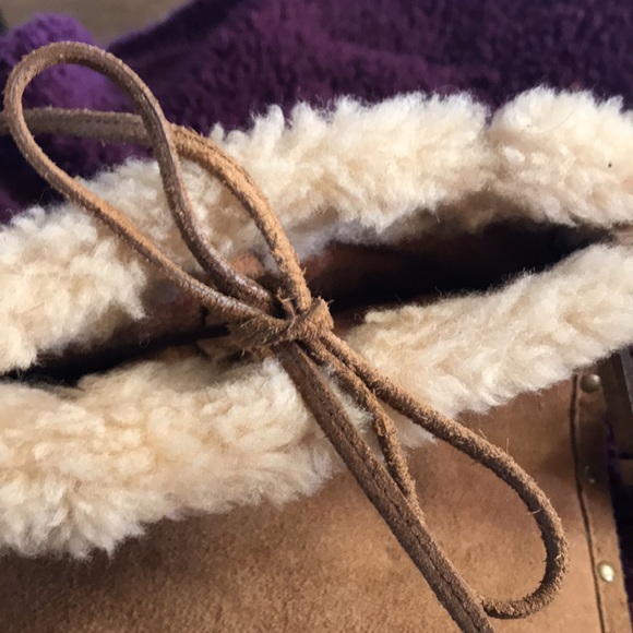 UGG Australia crossbody purse - Picture 9 of 11